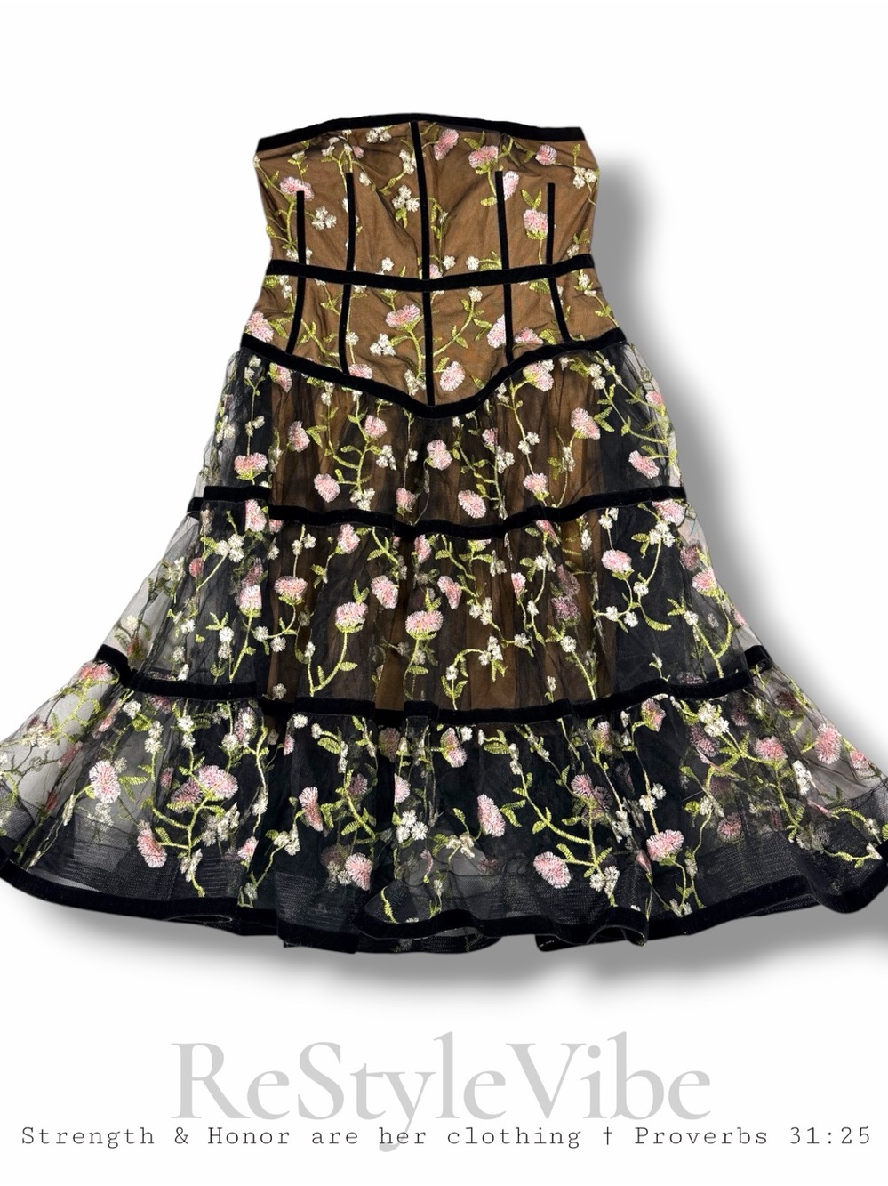 CITY CHIC Women’s Size 14 Dress NWT Floral Embroidered Midi